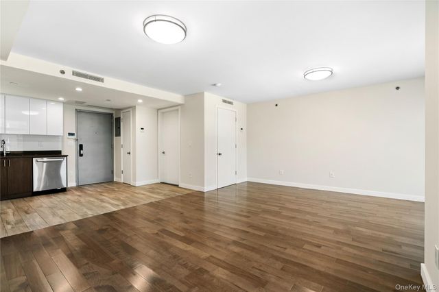 9745 63rd Drive 7A, Rego Park, NY 11374