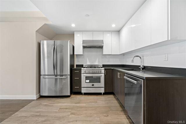 9745 63rd Drive 7A, Rego Park, NY 11374