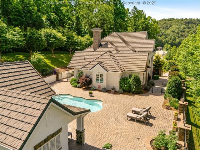 948 Little Coal River Road, Alum Creek, WV 25003