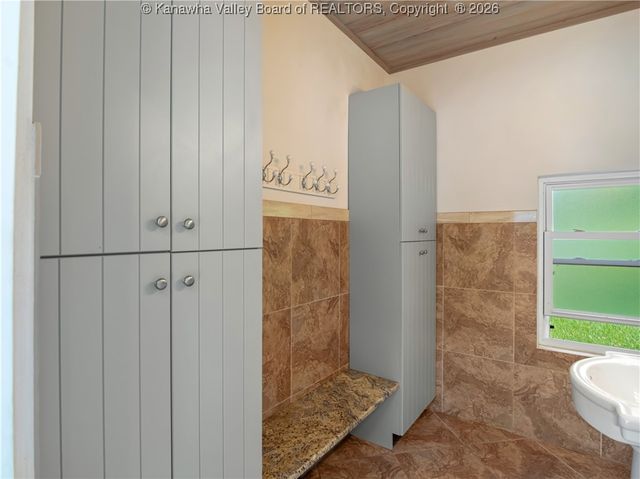 948 Little Coal River Road, Alum Creek, WV 25003