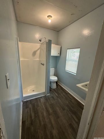 307 E LAMBERT ST A, San Antonio, TX 78204