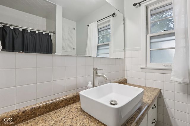 3610 Olender Drive, Indianapolis, IN 46221