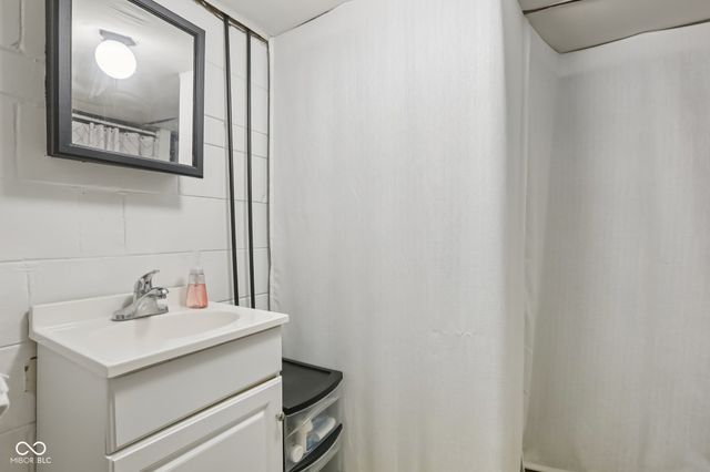 3610 Olender Drive, Indianapolis, IN 46221