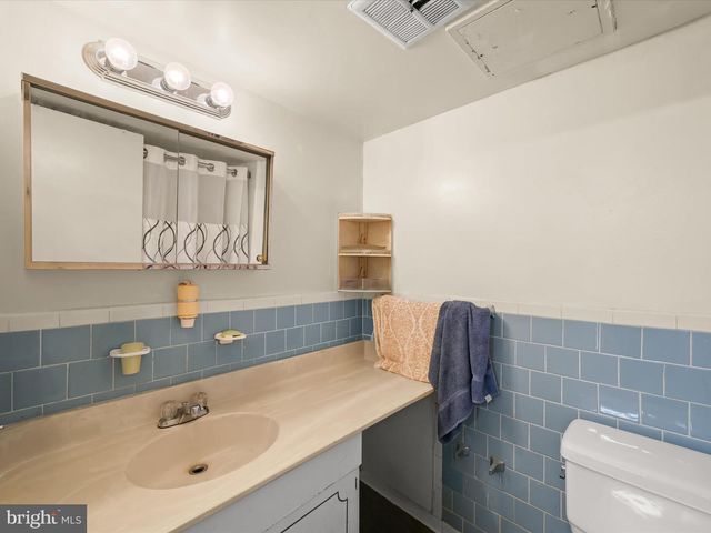 7973 RIGGS RD #2, Hyattsville, MD 20783