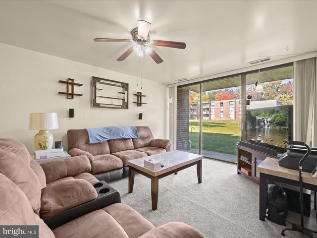 7973 RIGGS RD #2, Hyattsville, MD 20783