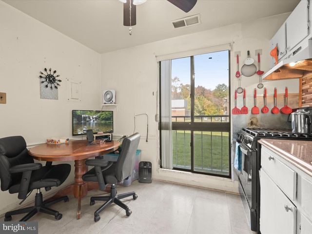 7973 RIGGS RD #2, Hyattsville, MD 20783