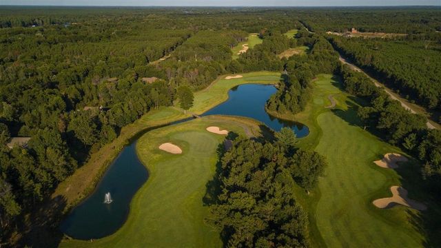 1427 Sawgrass Drive, Nekoosa, WI 54457