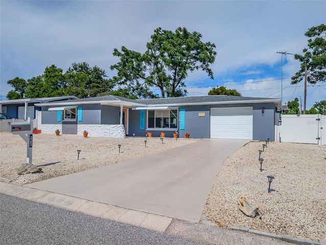 3702 KINGSBURY, Holiday, FL 34691