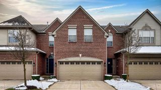 41101 N Maplewood Drive, Canton, MI 48187