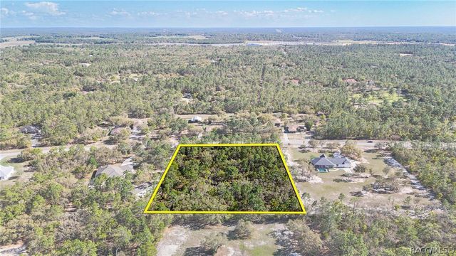 4839 W Mustang Boulevard, Beverly Hills, FL 34465