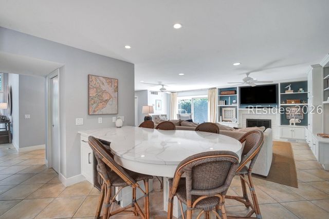 12 Sandhill Crane Rd, Hilton Head Island, SC 29928