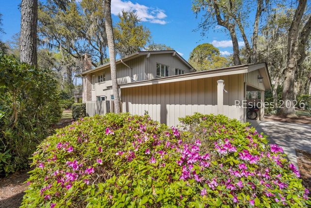 12 Sandhill Crane Rd, Hilton Head Island, SC 29928