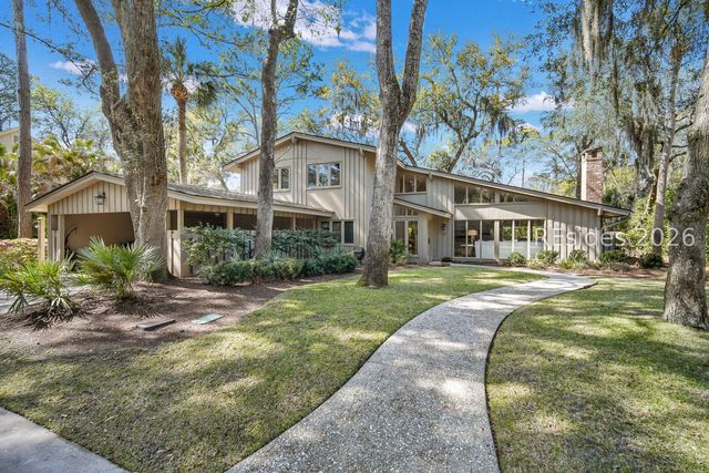 12 Sandhill Crane Rd, Hilton Head Island, SC 29928