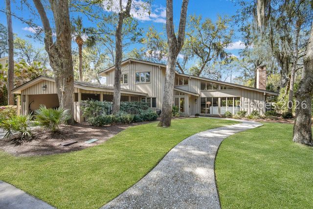 12 Sandhill Crane Rd, Hilton Head Island, SC 29928