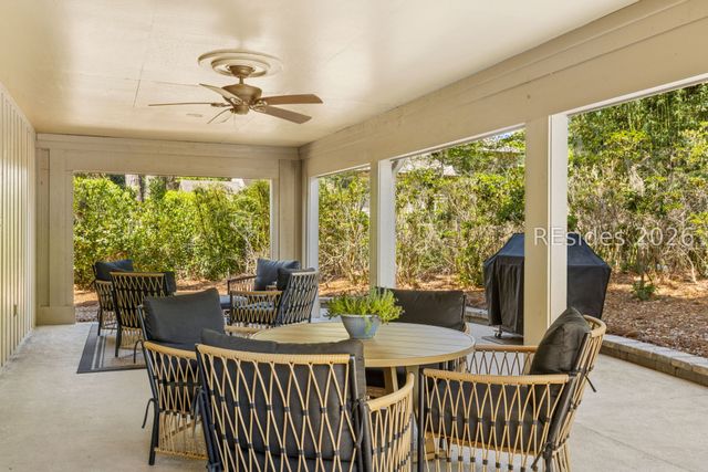 12 Sandhill Crane Rd, Hilton Head Island, SC 29928