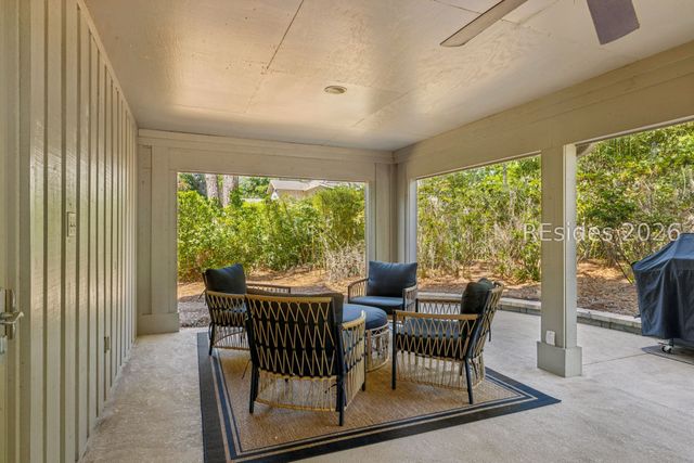 12 Sandhill Crane Rd, Hilton Head Island, SC 29928