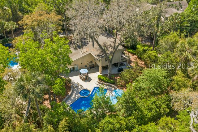 12 Sandhill Crane Rd, Hilton Head Island, SC 29928