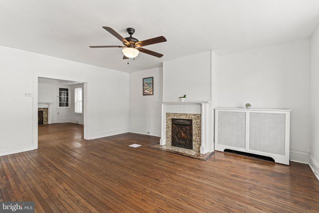 148 N CARLISLE STREET, Greencastle, PA 17225