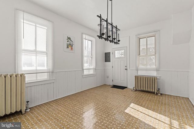 148 N CARLISLE STREET, Greencastle, PA 17225