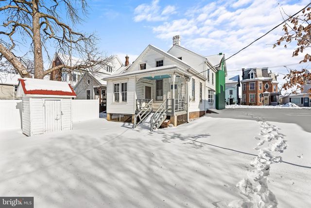 148 N CARLISLE STREET, Greencastle, PA 17225