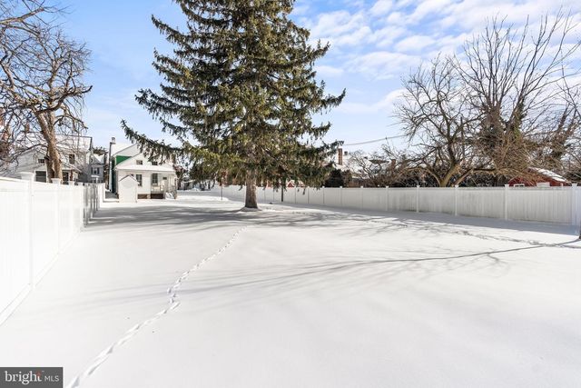 148 N CARLISLE STREET, Greencastle, PA 17225