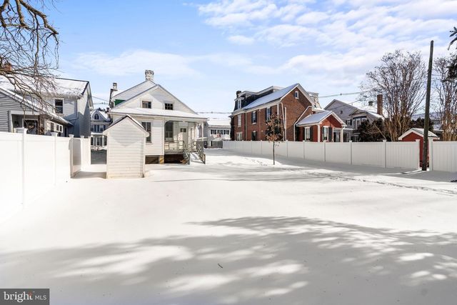 148 N CARLISLE STREET, Greencastle, PA 17225