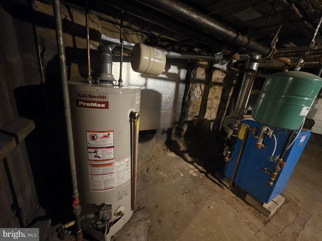 148 N CARLISLE STREET, Greencastle, PA 17225