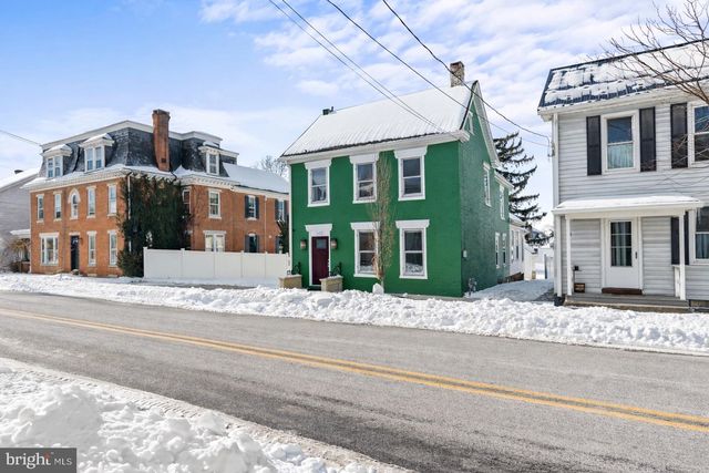 148 N CARLISLE STREET, Greencastle, PA 17225