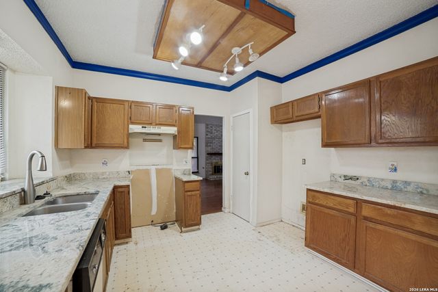 9502 Coolbrook, San Antonio, TX 78250