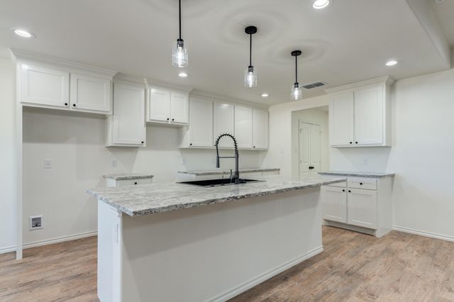 901 E Fordham Street, Lubbock, TX 79403