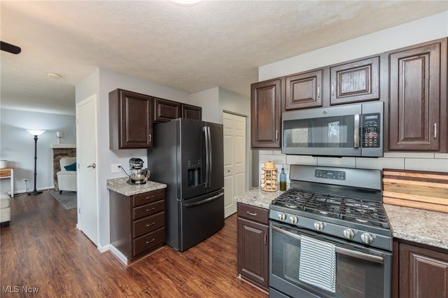 897 Norwegian Wood Drive, Medina, OH 44256