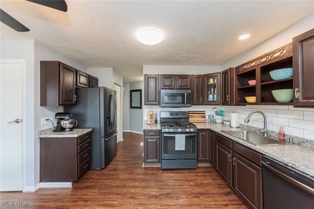 897 Norwegian Wood Drive, Medina, OH 44256