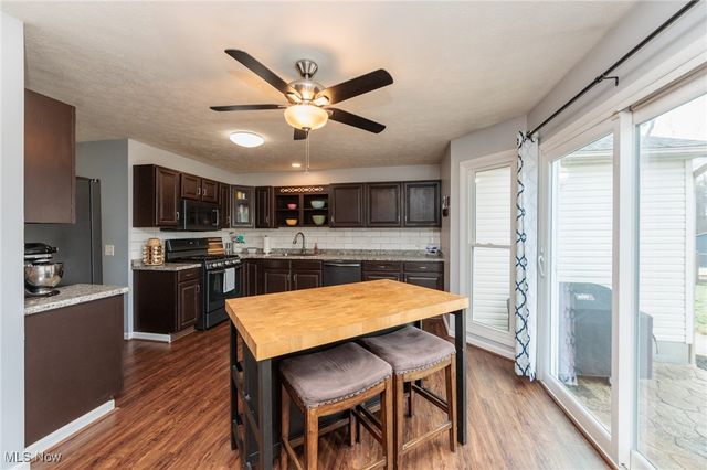 897 Norwegian Wood Drive, Medina, OH 44256