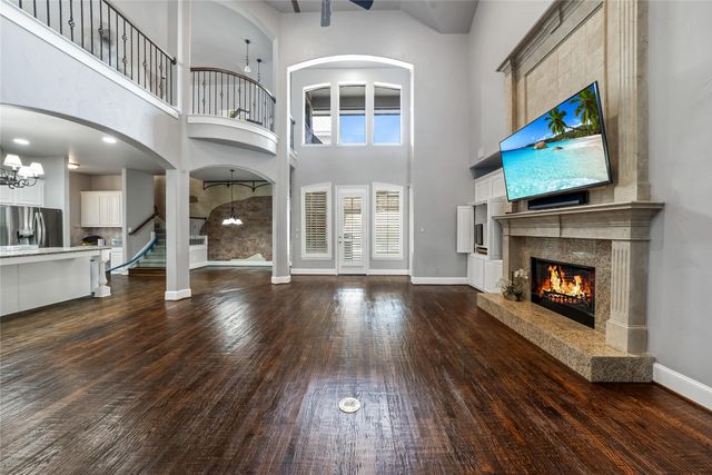 2662 Sharlis Drive, Frisco, TX 75036