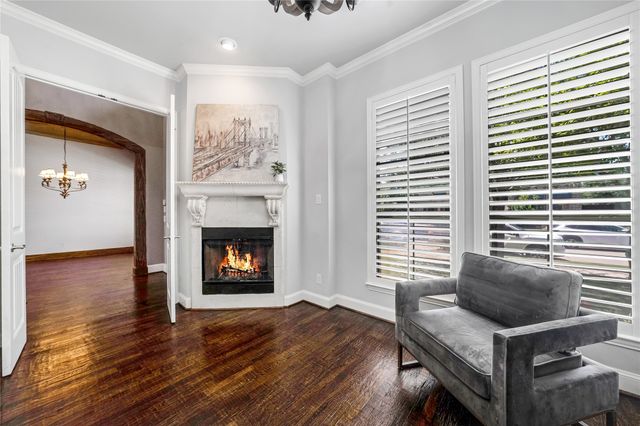 2662 Sharlis Drive, Frisco, TX 75036