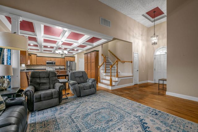 127 Prater Drive, Georgetown, KY 40324