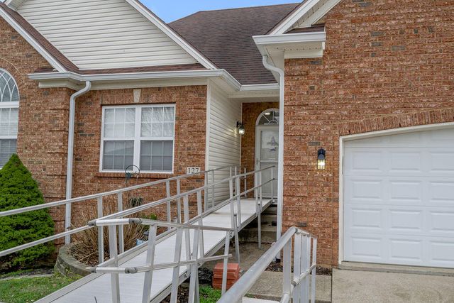 127 Prater Drive, Georgetown, KY 40324