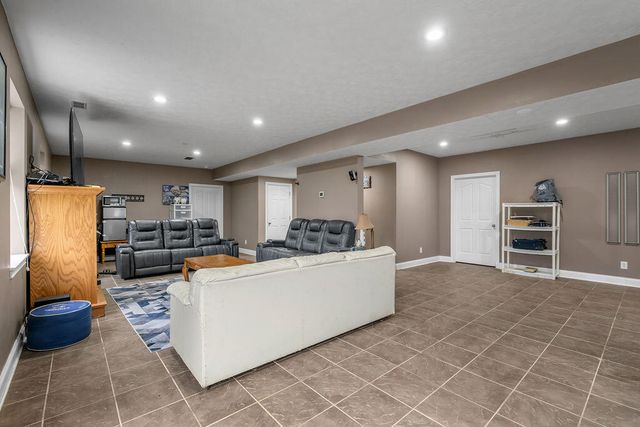 127 Prater Drive, Georgetown, KY 40324