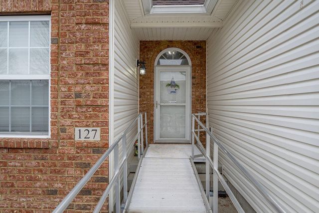 127 Prater Drive, Georgetown, KY 40324