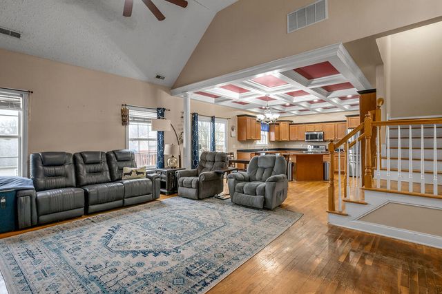 127 Prater Drive, Georgetown, KY 40324