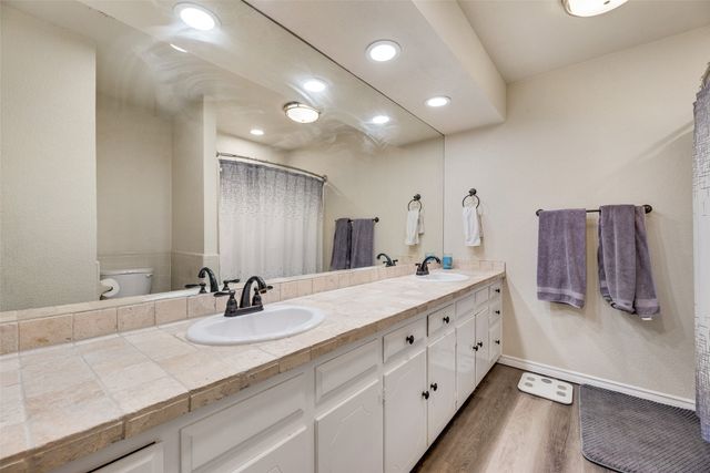 61 One Main Place, Benbrook, TX 76126