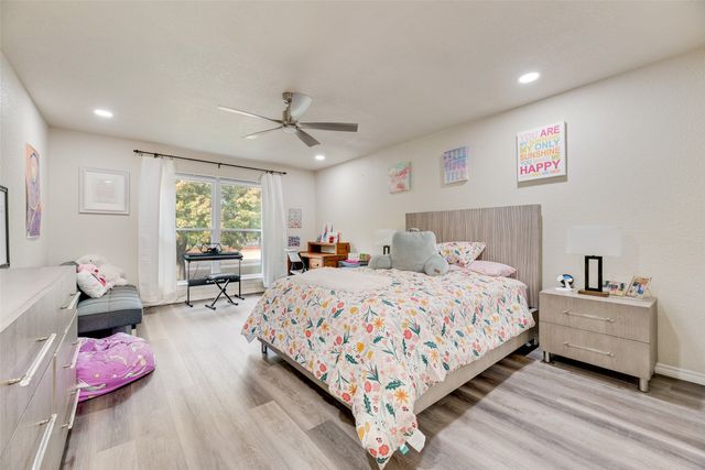 61 One Main Place, Benbrook, TX 76126