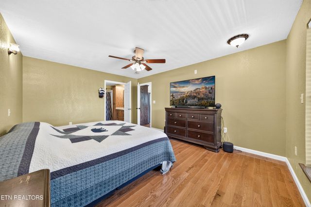 105 Foothills Rd, Pikeville, TN 37367