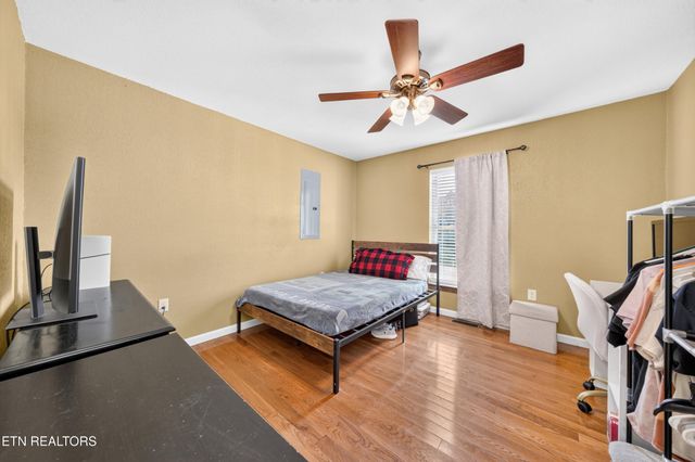 105 Foothills Rd, Pikeville, TN 37367