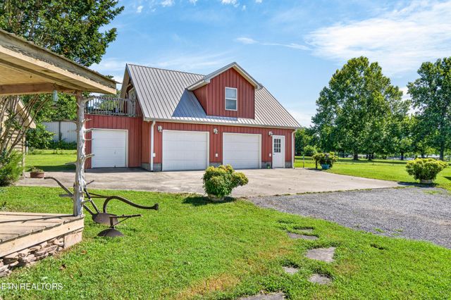 105 Foothills Rd, Pikeville, TN 37367