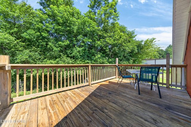 105 Foothills Rd, Pikeville, TN 37367