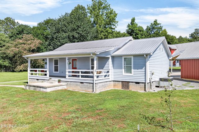 105 Foothills Rd, Pikeville, TN 37367