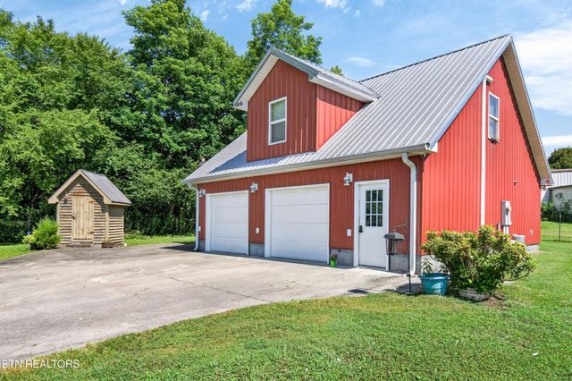 105 Foothills Rd, Pikeville, TN 37367
