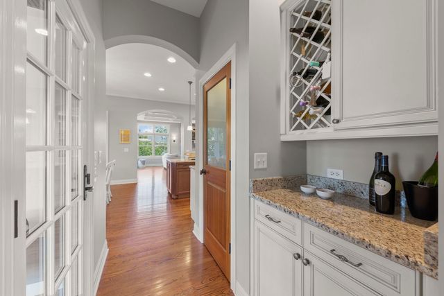 4947 Stonewall Avenue, Downers Grove, IL 60515