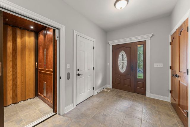 4947 Stonewall Avenue, Downers Grove, IL 60515